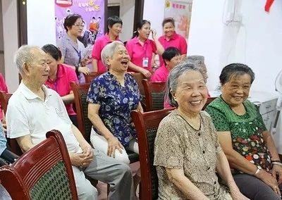 武漢民政四項實招破局“養(yǎng)老院難題”，力推健康服務(wù)進社區(qū)